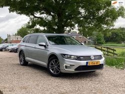 Grijs Gebruikt 2017 VW Passat Highline Stationwagen | € 10.975 (Super prijs)