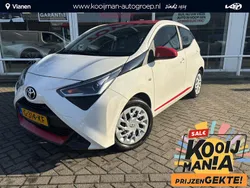 Wit Gebruikt 2019 Toyota Aygo X-play Hatchback | € 10.950 (Eerlijke prijs)