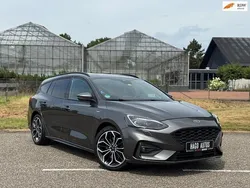 Grijs Gebruikt 2019 Ford Focus ST-Line Stationwagen | € 19.990 (Goede deal)