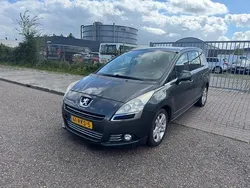 Grijs Gebruikt 2011 Peugeot 5008 MPV | € 1.799 (Super prijs)