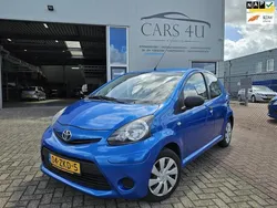 Blauw Gebruikt 2012 Toyota Aygo Comfort Hatchback | € 3.499 (Eerlijke prijs)