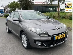 Grijs Gebruikt 2013 Renault Mégane III Expression Hatchback | € 5.950 (Eerlijke prijs)