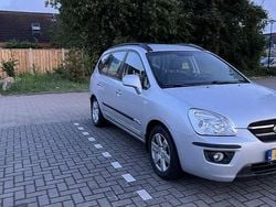 Zilver Gebruikt 2008 Kia Carens MPV | € 3.900 (Eerlijke prijs)