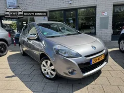 Grijs Gebruikt 2012 Renault Clio IV Night&Day Hatchback | € 3.950 (Eerlijke prijs)
