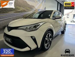 Wit Gebruikt 2022 Toyota C-HR Business Edition SUV | € 23.950 (Eerlijke prijs)