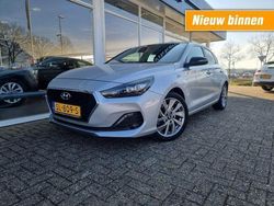 Grijs Gebruikt 2019 Hyundai i30 Premium Hatchback | € 15.485 (Eerlijke prijs)