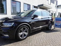 Zwart Gebruikt 2017 VW Tiguan Highline SUV | € 21.950 (Eerlijke prijs)