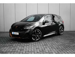 Zwart, metallic lak Nieuw 2025 Cupra Born Hatchback | € 37.950 (Eerlijke prijs)
