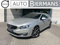 Bruin Gebruikt 2017 Volvo V60 Dynamic Stationwagen | € 18.890 (Eerlijke prijs)