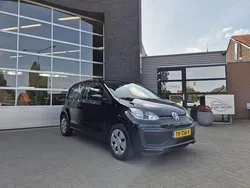 Zwart Gebruikt 2018 VW up! move up! Hatchback | € 7.900 (Eerlijke prijs)