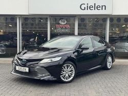 Zwart Gebruikt 2021 Toyota Camry Executive Sedan | € 29.900 (Goede deal)