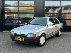 Grijs Gebruikt 1989 Ford Escort Hatchback | € 5.499