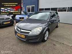 Grijs Gebruikt 2009 Opel Astra Executive Hatchback | € 2.750 (Eerlijke prijs)
