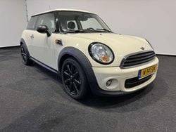 Wit Gebruikt 2011 Mini Cooper Hatchback | € 3.995 (Goede deal)