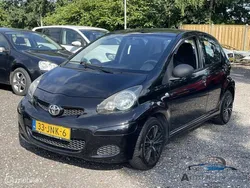 Zwart Gebruikt 2009 Toyota Aygo Comfort Hatchback | € 1.790 (Goede deal)