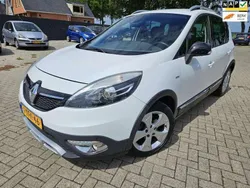 Wit, metallic lak Gebruikt 2014 Renault Scénic III Bose Edition MPV | € 5.450 (Goede deal)