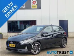 Zwart Gebruikt 2022 Hyundai i20 Comfort Hatchback | € 14.480 (Eerlijke prijs)