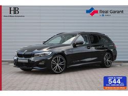 Zwart Gebruikt 2020 BMW 330 Executive Stationwagen | € 33.945 (Duur)