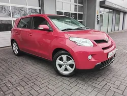 Rood Gebruikt 2009 Toyota Urban Cruiser SUV | € 6.750 (Eerlijke prijs)