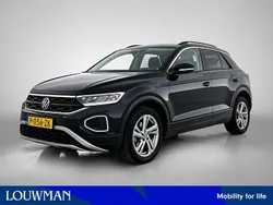 Zwart Gebruikt 2022 VW T-Roc Edition SUV | € 28.395 (Goede deal)