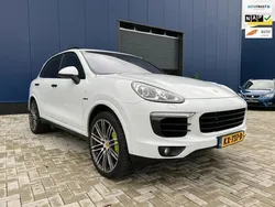 Wit Gebruikt 2016 Porsche Cayenne Platinum Edition SUV | € 49.999