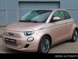 Rood Nieuw 2024 Fiat 500e Urban Hatchback | € 26.995 (Eerlijke prijs)
