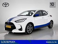 Wit Gebruikt 2022 Toyota Yaris Hybrid Business Edition Hatchback | € 22.495 (Eerlijke prijs)