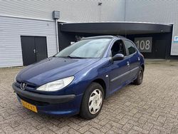 Blauw Gebruikt 2000 Peugeot 206 Hatchback | € 695 (Goede deal)