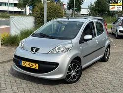 Grijs Gebruikt 2008 Peugeot 107 Hatchback | € 4.995 (Iets duurder)