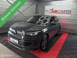Grijs Gebruikt 2025 VW Tiguan Edition SUV | € 39.995 (Eerlijke prijs)