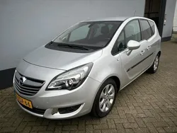 Grijs, metallic lak Gebruikt 2015 Opel Meriva Cosmo MPV | € 8.450 (Eerlijke prijs)