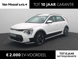 Wit Gebruikt 2023 Kia e-Niro 3 SUV | € 28.940 (Eerlijke prijs)