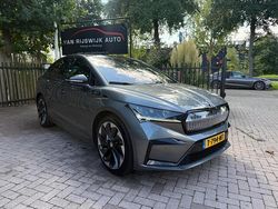 Grijs Gebruikt 2023 Skoda Enyaq iV SportLine SUV | € 30.990 (Eerlijke prijs)