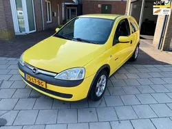 Geel Gebruikt 2003 Opel Corsa Comfort Hatchback | € 1.245 (Eerlijke prijs)