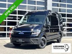 Zwart Nieuw 2024 MAN TGE Van | € 50.735 (Iets duurder)