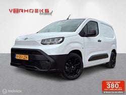 Wit Nieuw 2025 Toyota Proace City Van | € 23.501