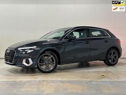 Grijs Gebruikt 2021 Audi A3 Sportback Business Hatchback | € 26.500 (Iets duurder)