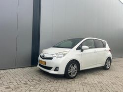 Grijs (metallic) Gebruikt 2013 Toyota Verso-S Stationwagen | € 5.950 (Super prijs)