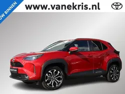 Rood Gebruikt 2023 Toyota Yaris Cross SUV | € 27.945 (Eerlijke prijs)