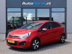 Rood Gebruikt 2012 Kia Rio Plus Hatchback | € 7.985 (Eerlijke prijs)