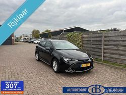 Zwart Gebruikt 2022 Toyota Corolla Stationwagen | € 21.950 (Goede deal)