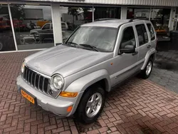 Grijs, metallic lak Gebruikt 2006 Jeep Cherokee Sport SUV | € 6.950 (Duur)