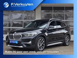 Zwart, metallic lak Gebruikt 2020 BMW X1 xLine SUV | € 27.850 (Eerlijke prijs)
