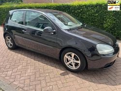 Zwart Gebruikt 2004 VW Golf IV Trendline Hatchback | € 1.495 (Goede deal)