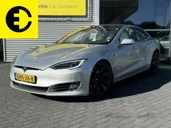 Grijs, metallic lak Gebruikt 2017 Tesla Model S Sedan | € 37.950