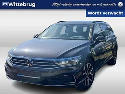 Grijs Gebruikt 2021 VW Passat Business Stationwagen | € 27.950 (Eerlijke prijs)