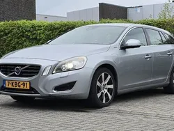 Grijs Gebruikt 2013 Volvo V60 Summum Stationwagen | € 5.999 (Eerlijke prijs)