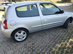 Zilver Gebruikt 2006 Renault Clio II Campus Hatchback | € 1.999 (Eerlijke prijs)