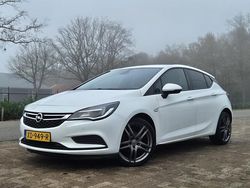 Wit Gebruikt 2016 Opel Astra Business Hatchback | € 3.999 (Goede deal)