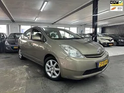Beige Gebruikt 2005 Toyota Prius Hatchback | € 3.750 (Eerlijke prijs)